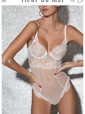 Fleur du Mal Frankie Lace Bodysuit in White — XS